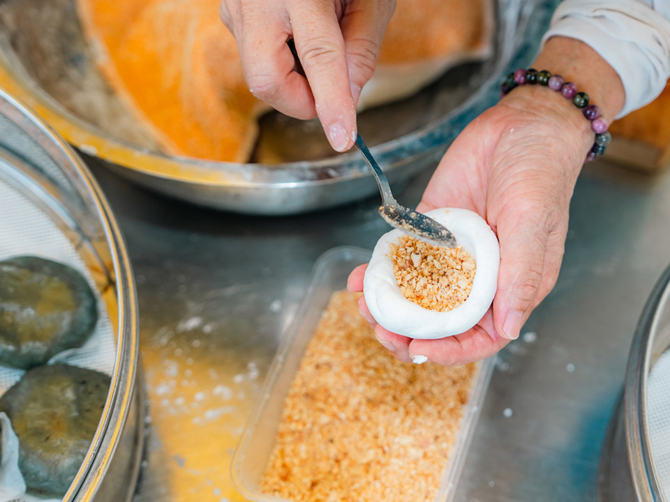 How to make Hakka dumplings workshop