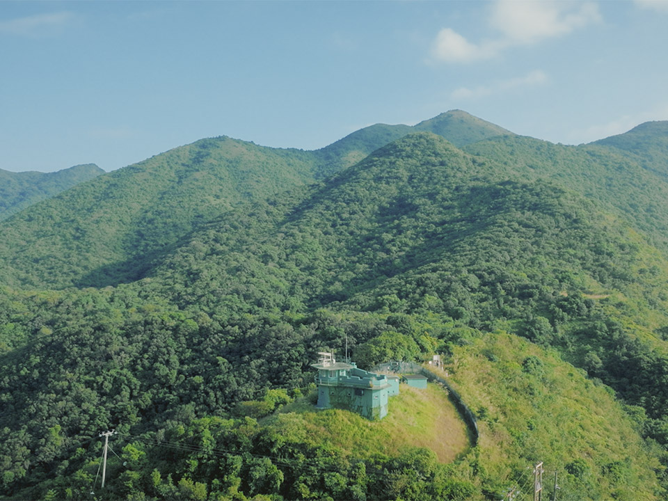 The undulating ridges on Hung Fu Chai Mountains 