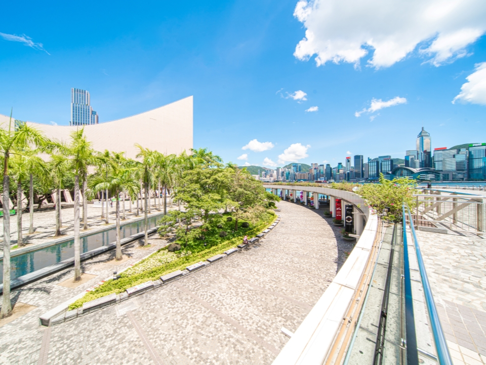 尖沙咀海濱花園的香港文化中心。