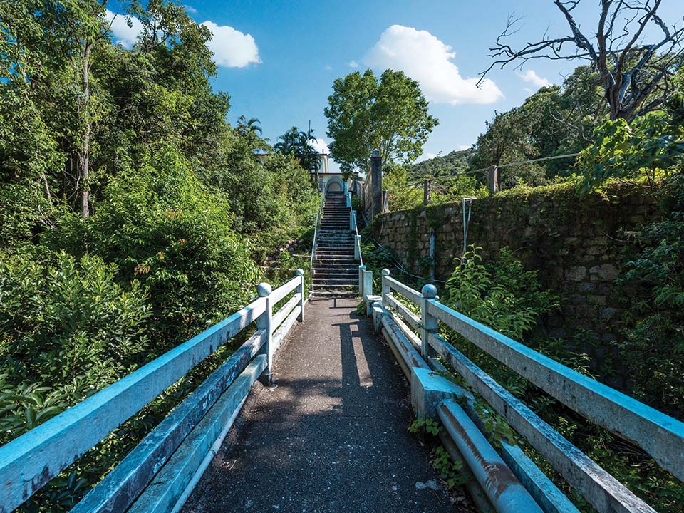 嚴規熙篤會聖母神樂院