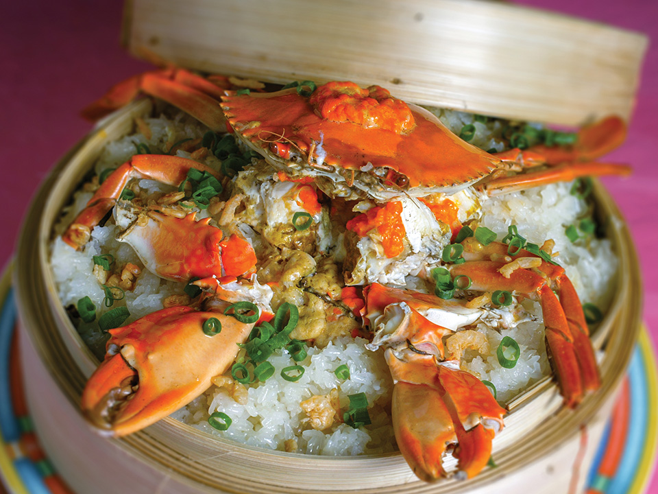order steamed crab from Sam Shing Estate