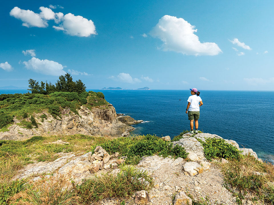 Admiring the view of Nam Tong Peak