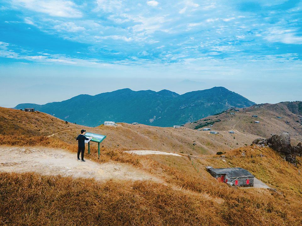 Thomas Chung observing the Chinese Silvergrass