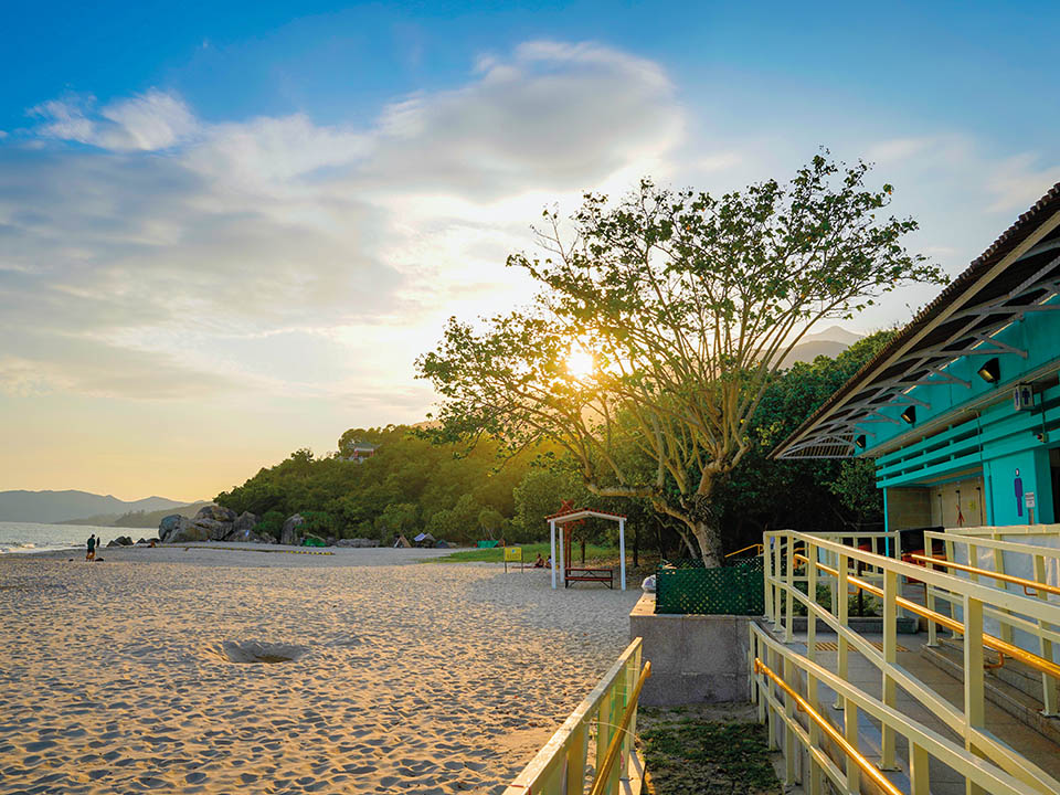 Lower Cheung Sha Beach, Nature