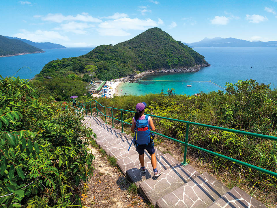 桥咀洲, 登山