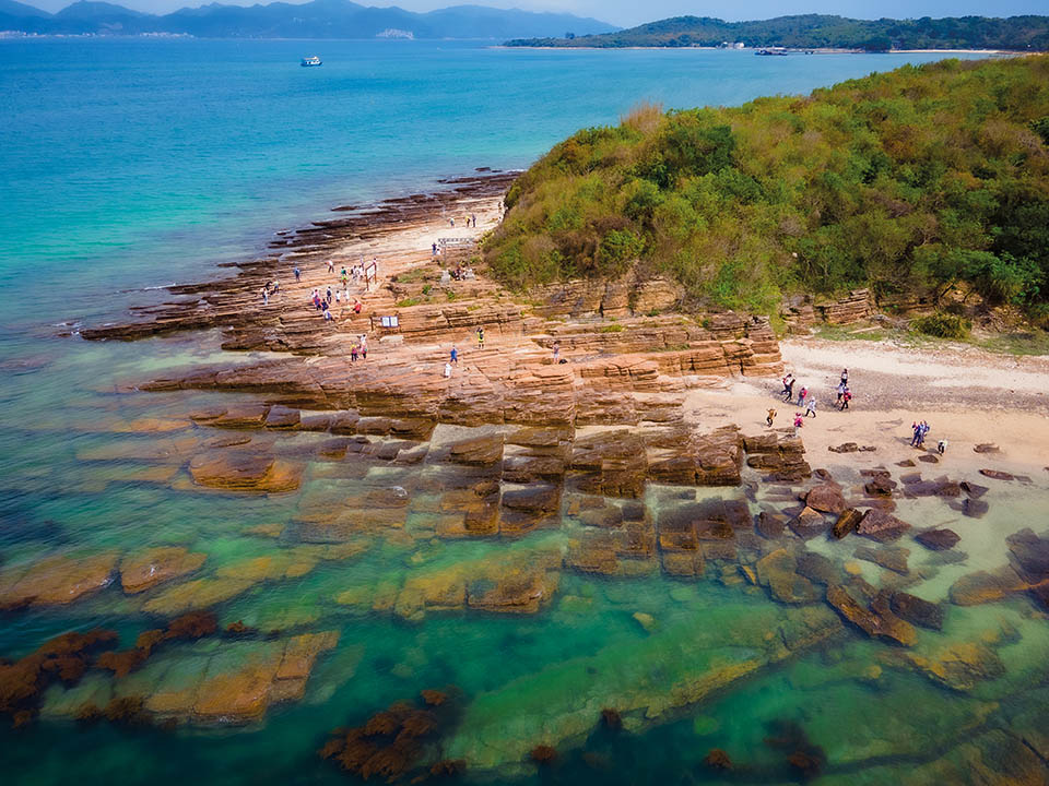 長沙灣的湖水清澈通透