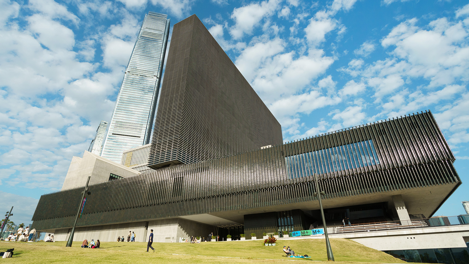 HONG KONG - NOVEMBER 10, 2019: Hong Kong's Newest Mall, K11 Musea, At  Victoria Dockside In Kowloon. It Is A Retail And Arts Complex Located In  The Tsim Sha Tsui Promenade Front