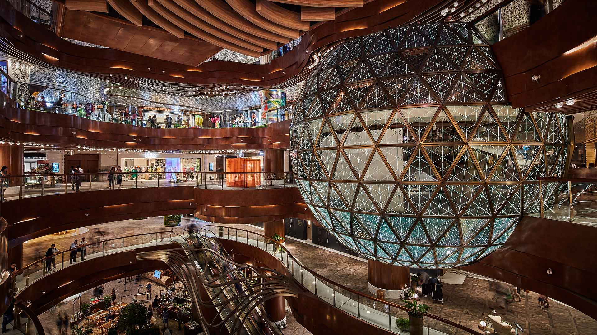 HONG KONG - NOVEMBER 10, 2019: Hong Kong's Newest Mall, K11 Musea, At  Victoria Dockside In Kowloon. It Is A Retail And Arts Complex Located In  The Tsim Sha Tsui Promenade Front