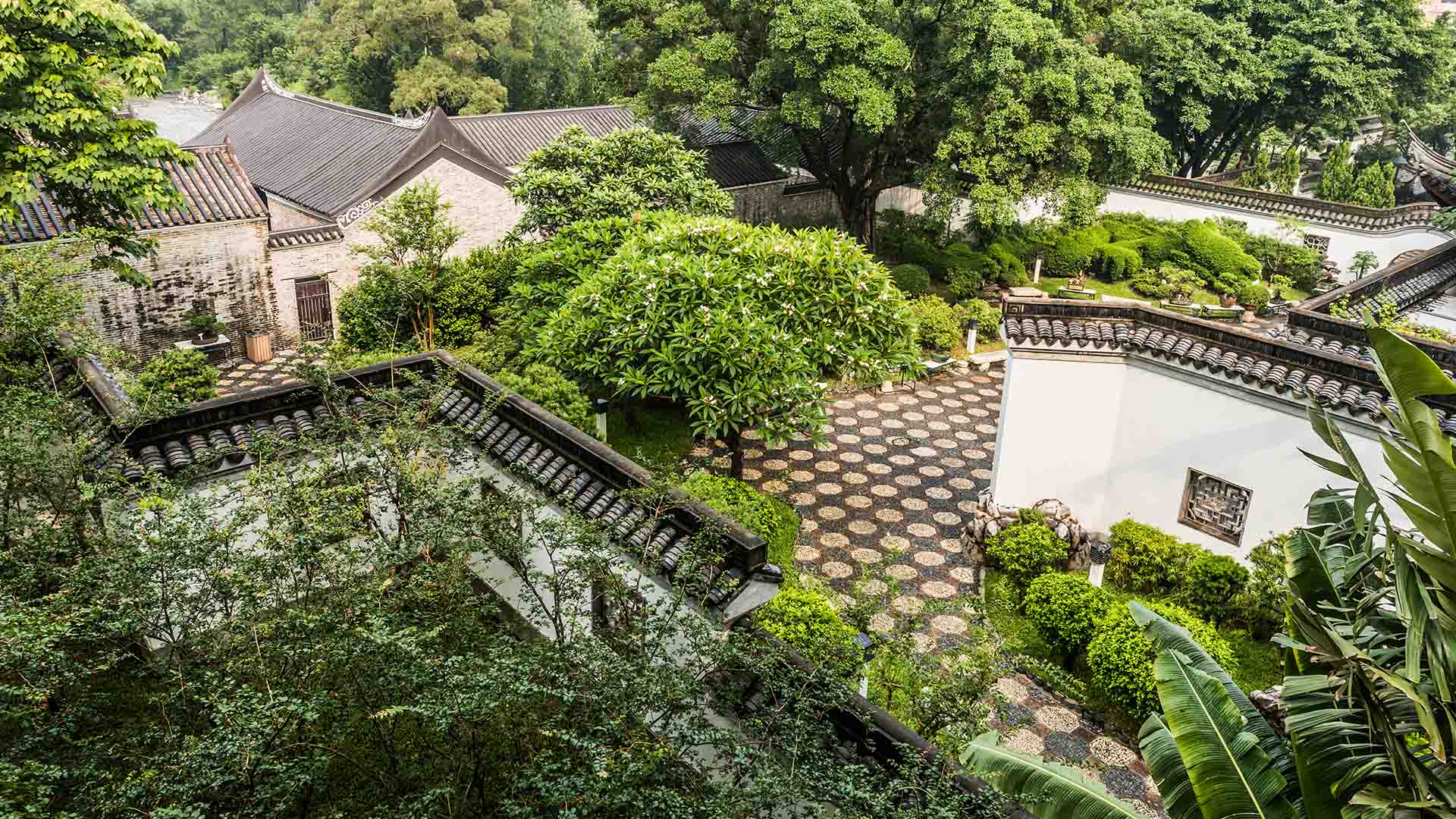 Kowloon Walled City Park is home to traditional Chinese gates and pavilions