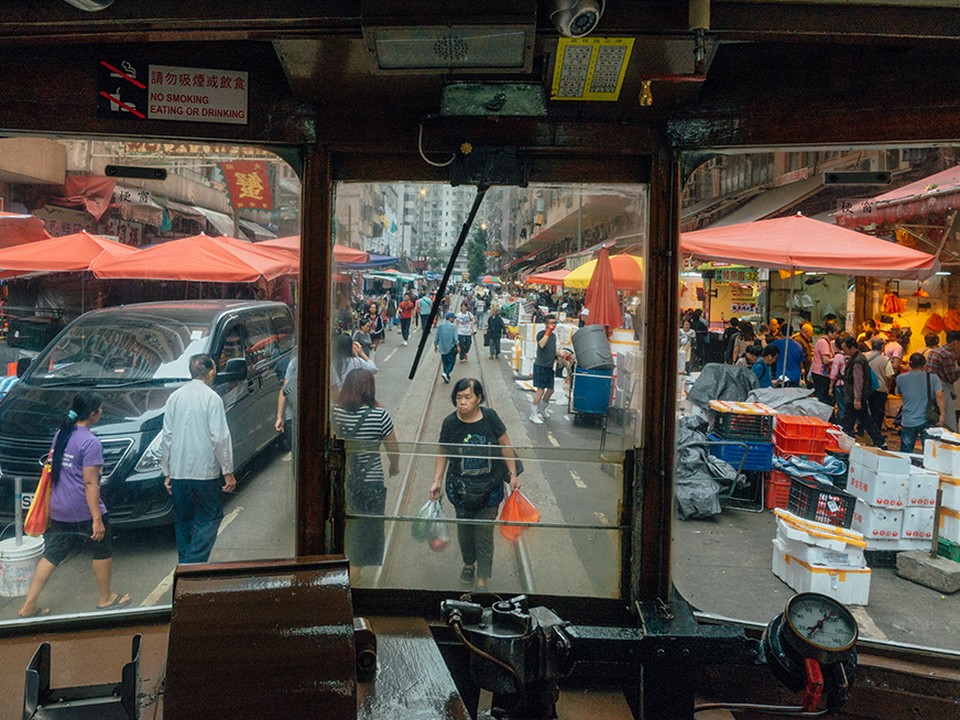 Un tramway à travers le Eastern District