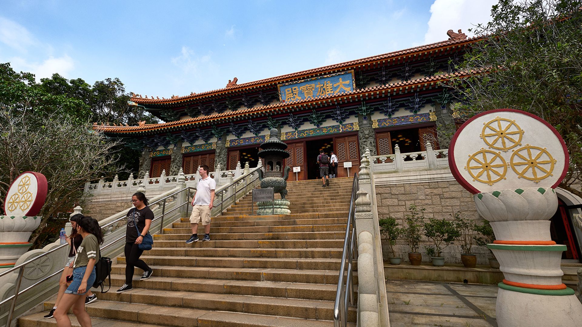 在天壇大佛和寶蓮寺尋禪覓道| 香港旅遊發展局 在天壇大佛和寶蓮寺尋禪覓道| 香港旅遊發展局