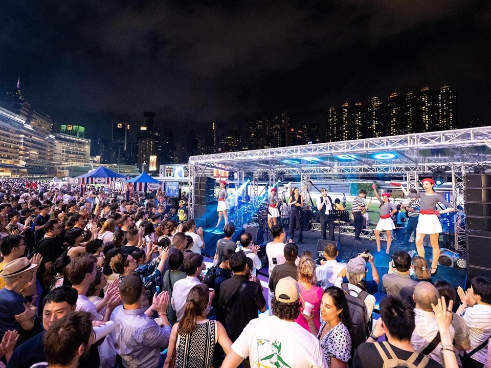 Happy Valley Racecourse Exclusive Package For Tourists