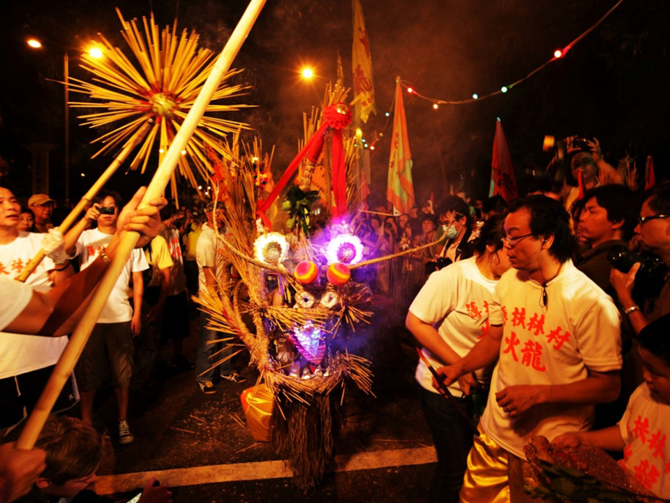 Pok Fu Lam Village Fire Dragon Dance
