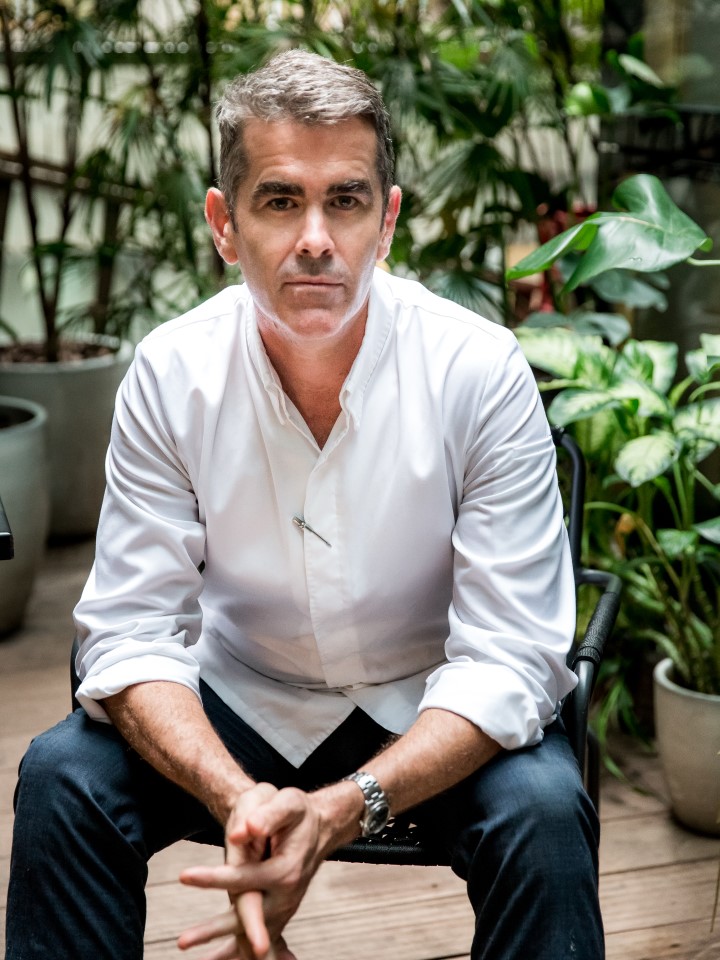 One-Michelin starred chef of Arcane, Shane Osborn shares his love for a variety of Hong Kong eateries.