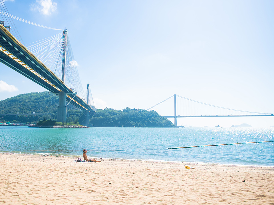 在麗都灣可以同步欣賞汀九橋及青馬大橋的美景。 