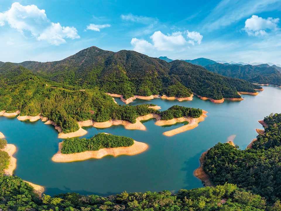 Shing Mun Reservoir is among the most popular hiking routes