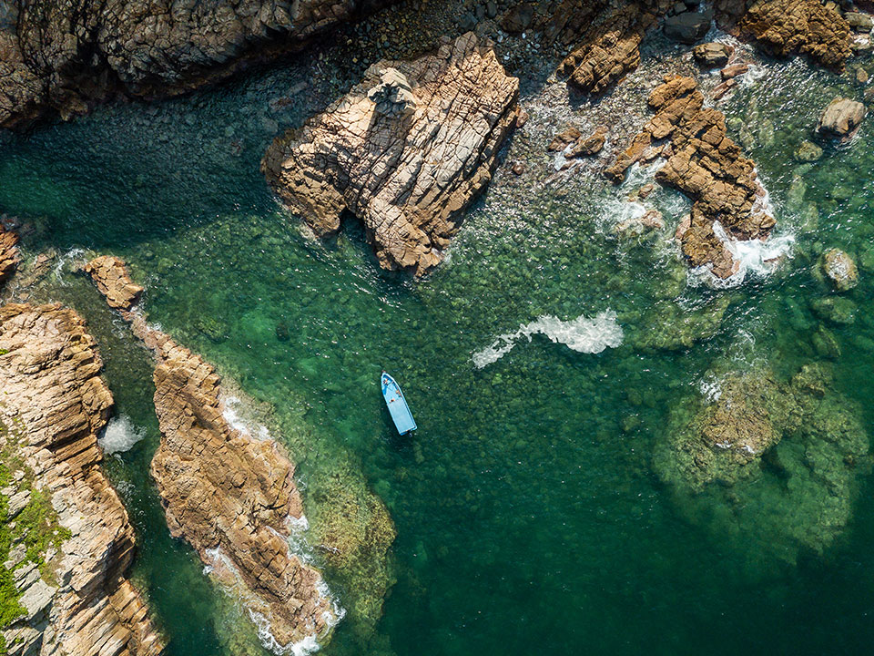 Hong Kong: from rock stars to underwater wonders