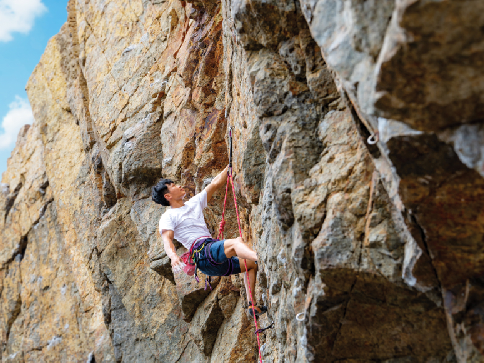 De Tung Lung Chau beklimmen met sportklimmer Nathan Yau uit Hongkong