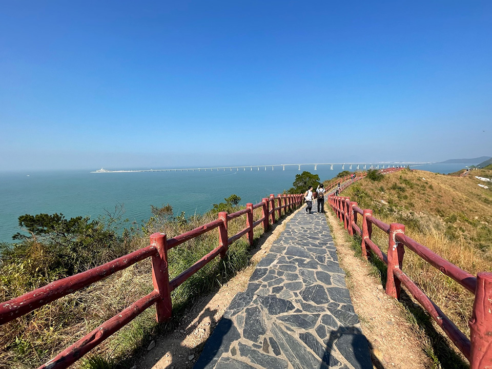 The Tung O Ancient Trail is surrounded by a breathtaking coastline