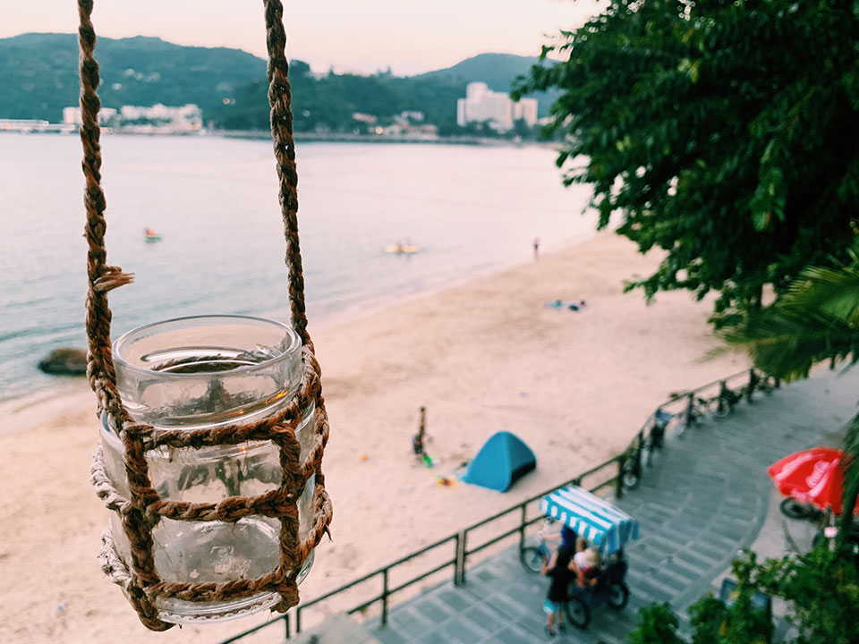 Decor overlooking a beach