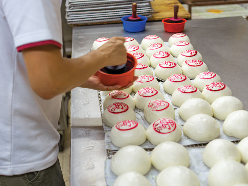 Les buns porte-bonheur de Cheung Chau sur Pak She Street