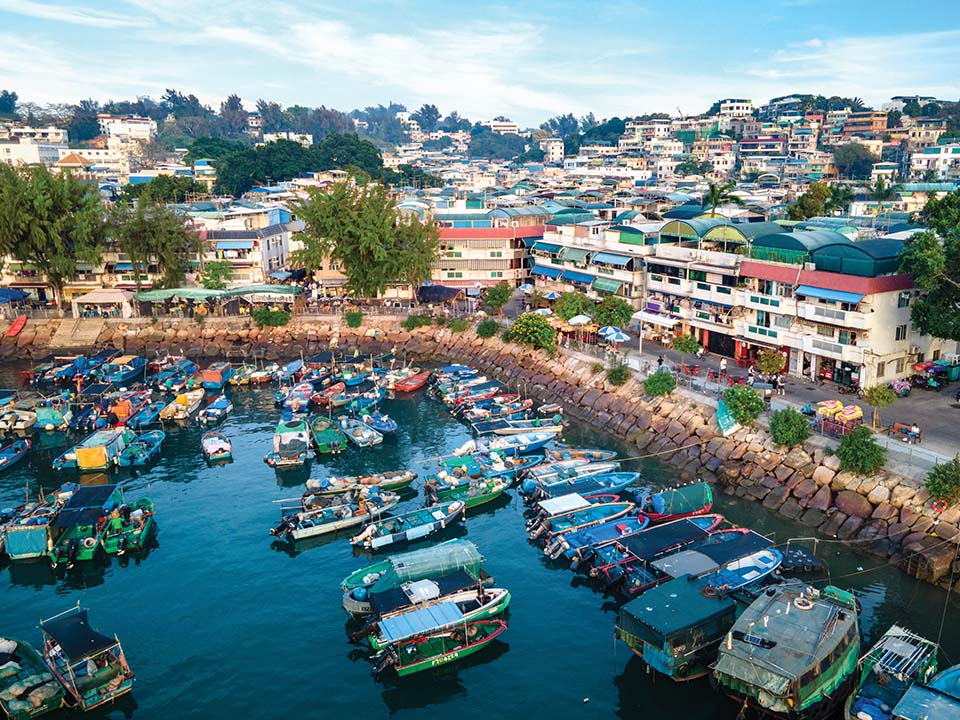 Tai Hing Tai Road en Tai San Praya Road op Cheung Chau