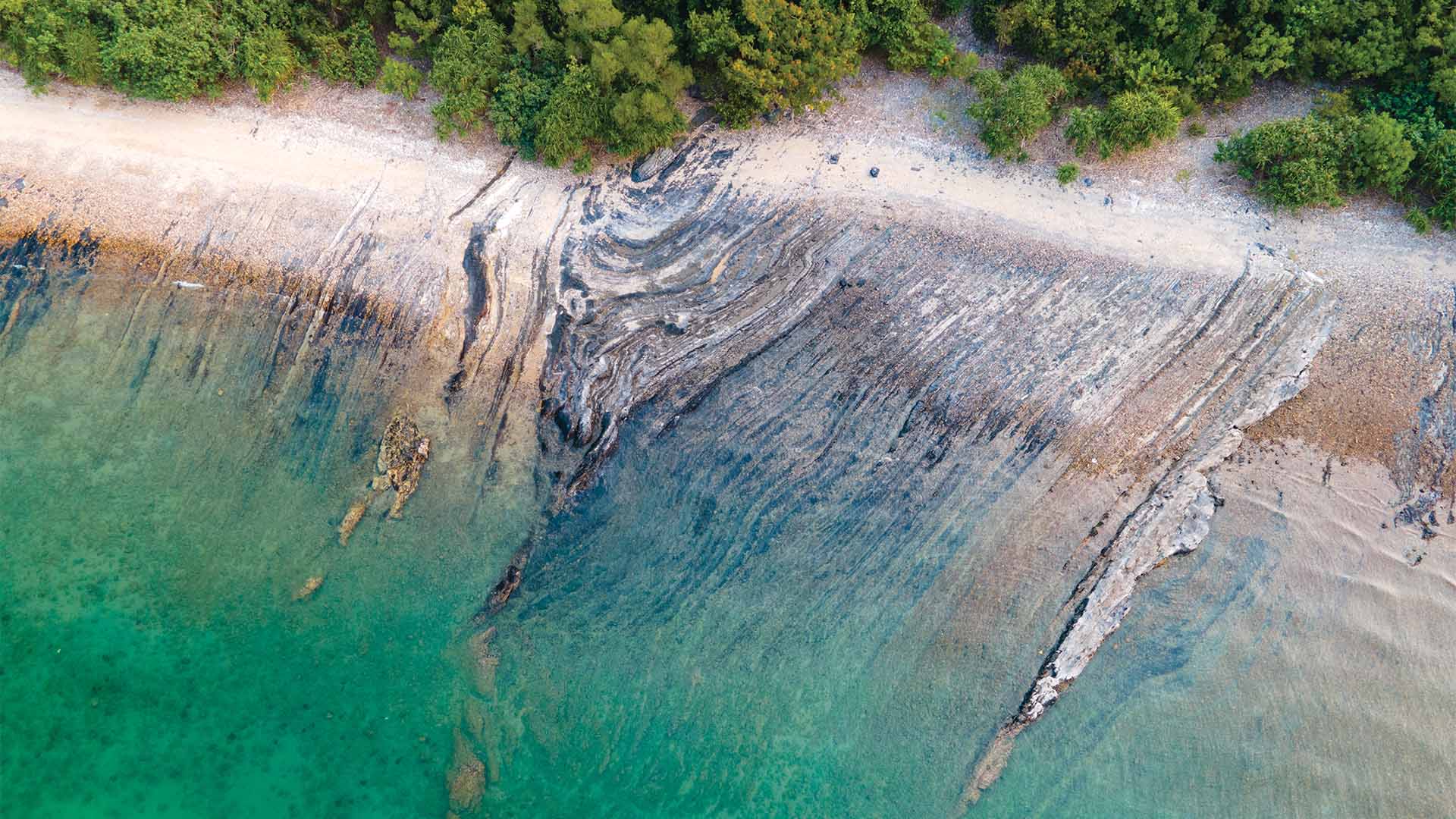 Marvel at geological wonders at Lai Chi Chong