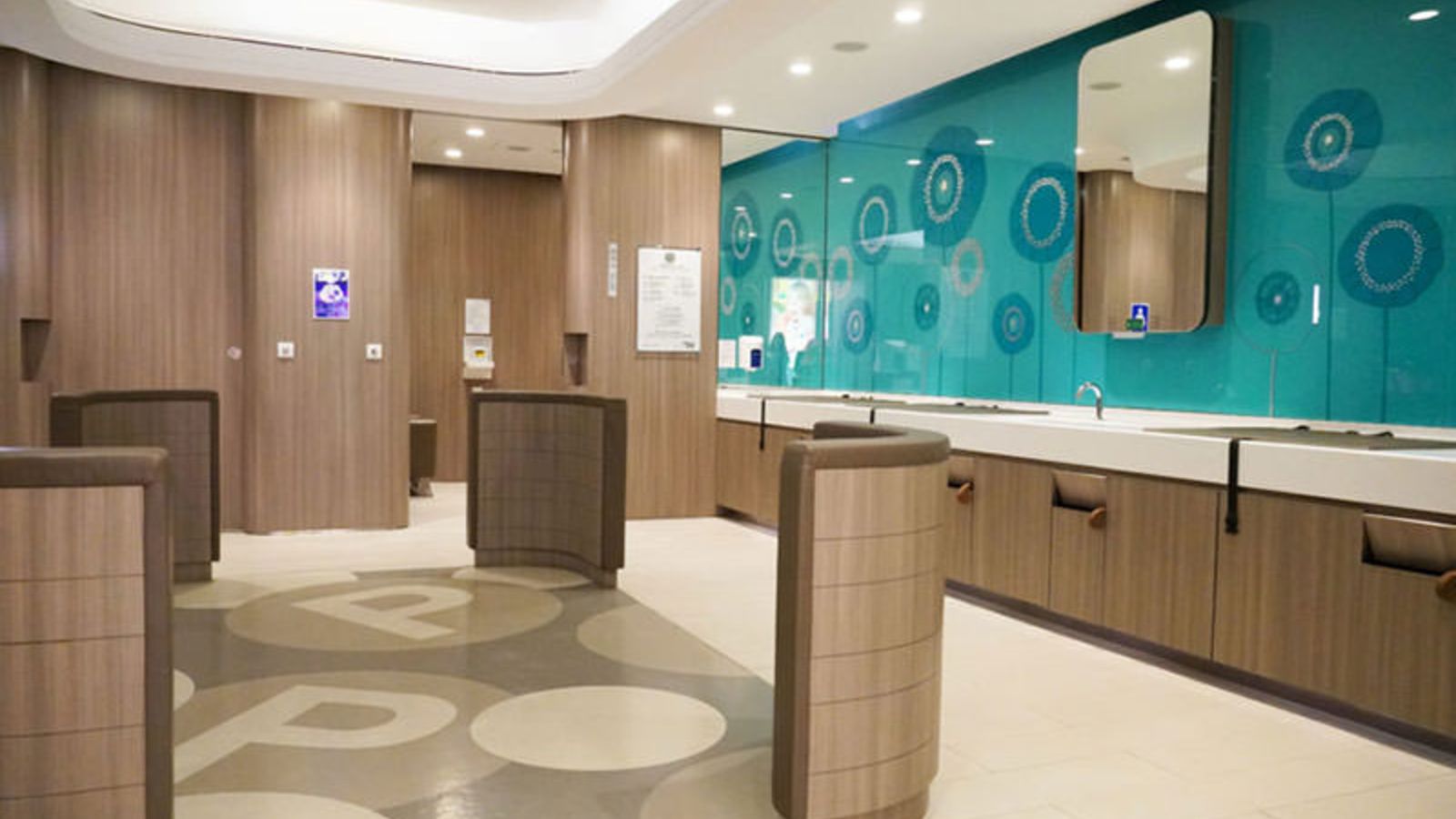 Shopping at Harbour City