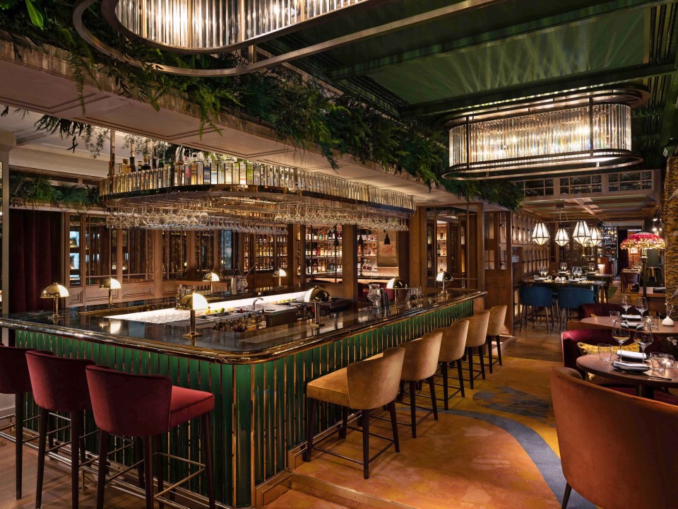 Un izakaya japonais avec vue sur la baie Victoria