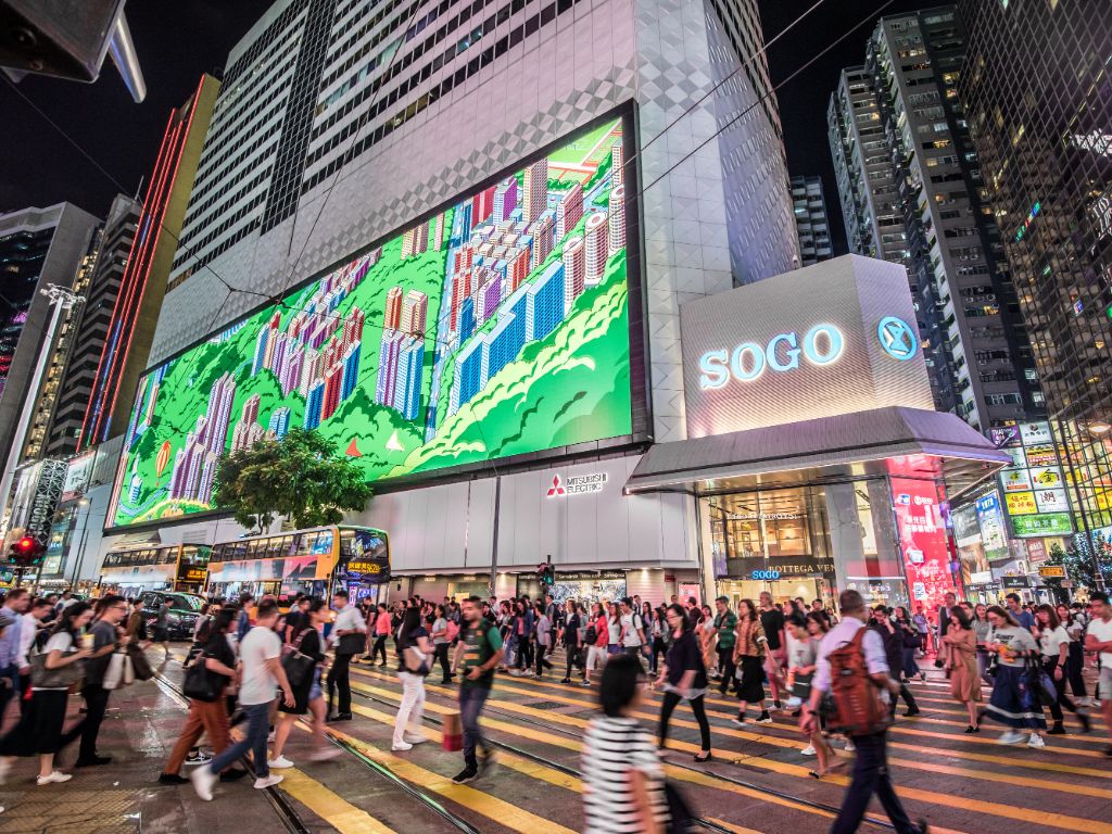 Berbelanja modis di Causeway Bay