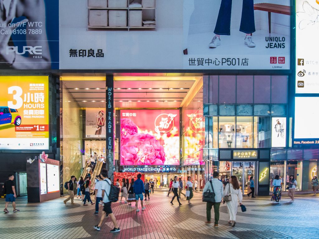 Adidas originals flagship clearance store hong kong 銅鑼灣
