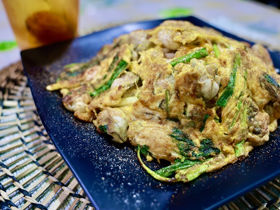 Fried Oyster Cake with Noodles