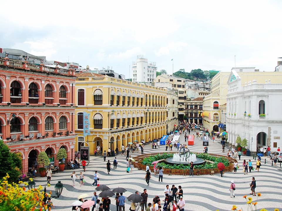 Senado square