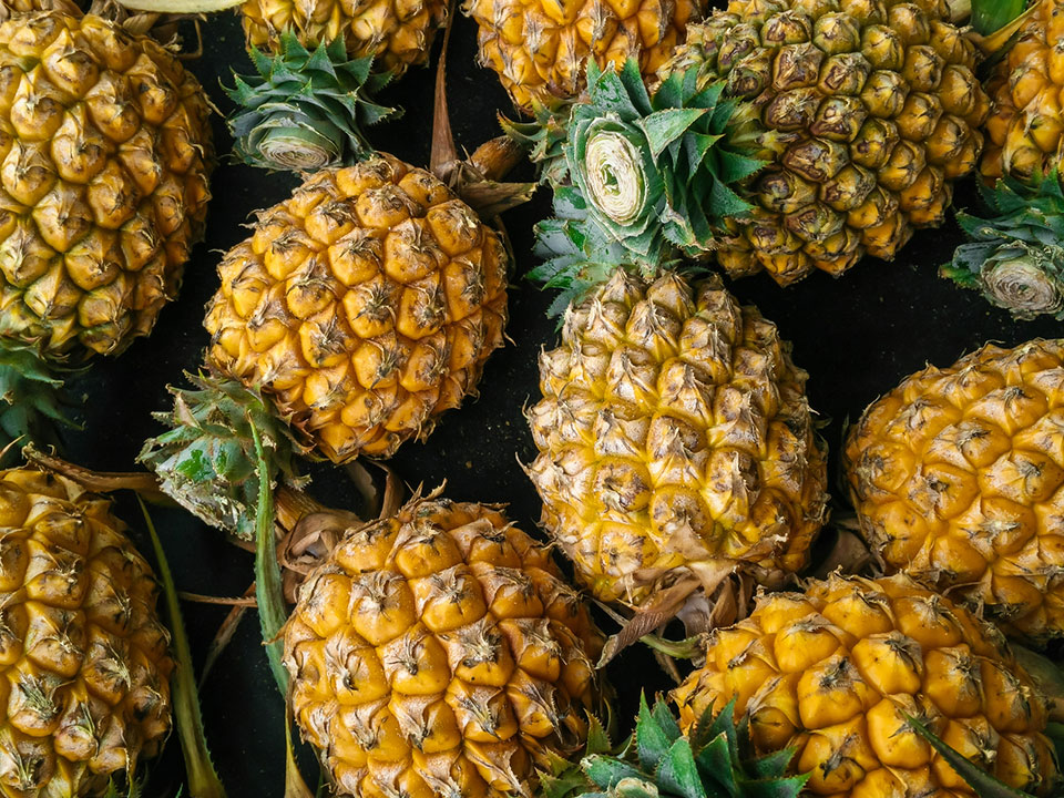 Shenwan pineapples