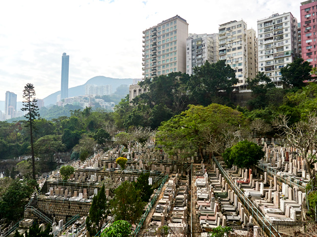 Happy Valley Cemetery Tour