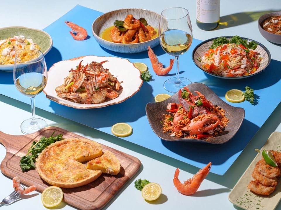 Cafe Aficionado - Regal Airport Hotel