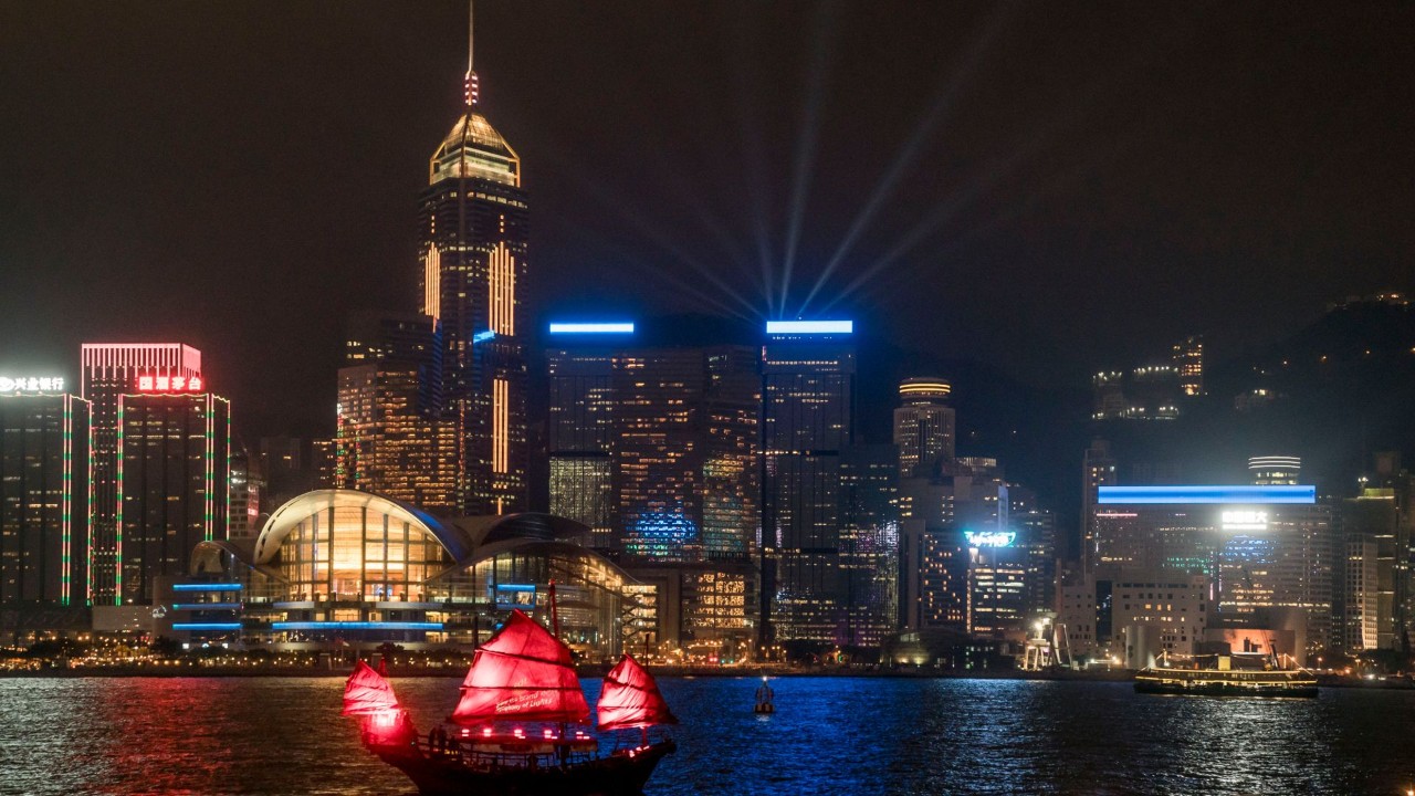 光のダンス「シンフォニー・オブ・ライツ」 | Hong Kong Tourism