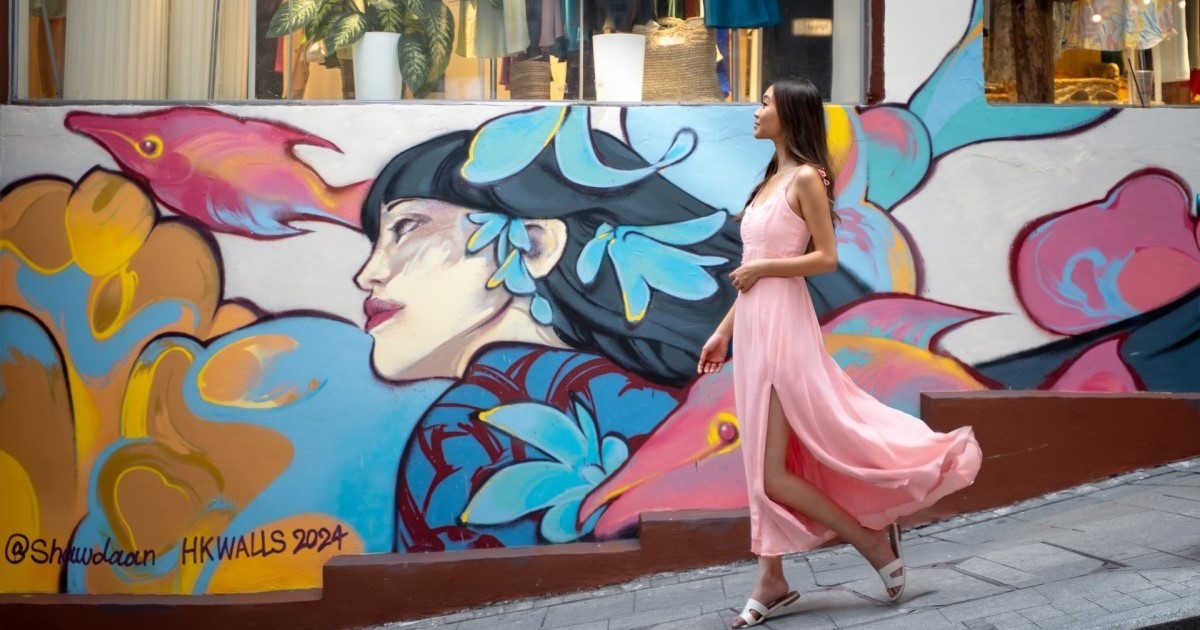 ストリートアート 子供とおもちゃの絵画 オールド・タウン・セントラルの最新ストリートアート | Hong